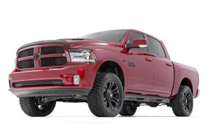 Ram 1500 Classic Suspension Lift Kit - Rough Country - 3 Inch Lift Kit | M1 Struts/M1 - '19-'23